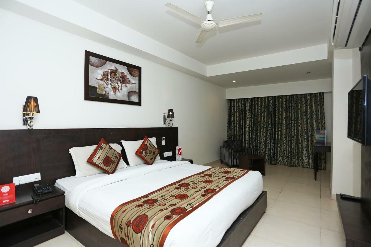 Capital O 3600 Hotel Royal Windsor Kathgodam ภายนอก รูปภาพ