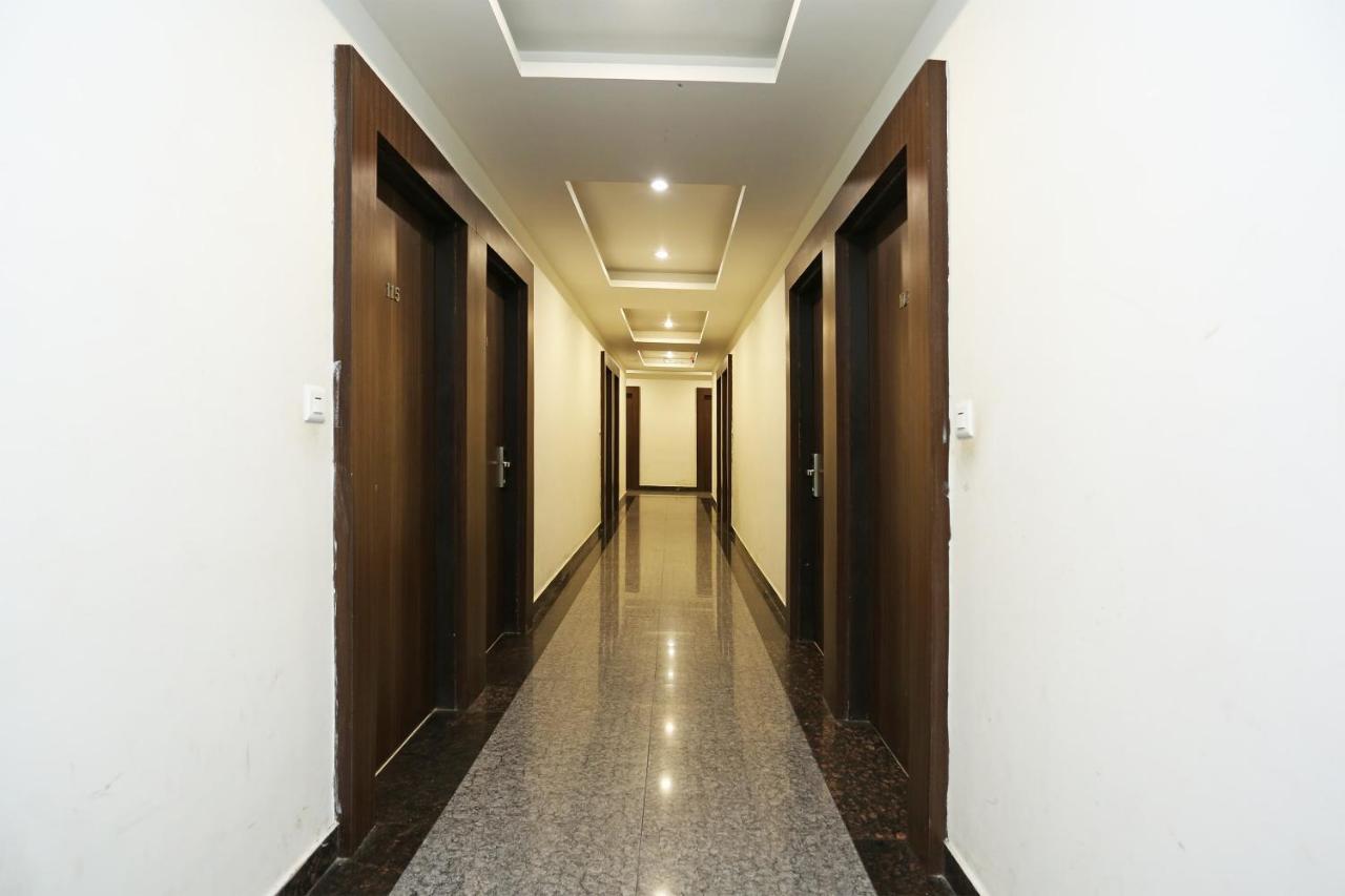 Capital O 3600 Hotel Royal Windsor Kathgodam ภายนอก รูปภาพ
