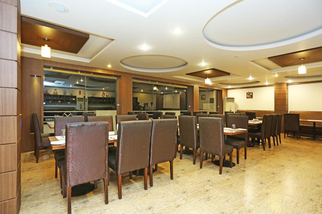 Capital O 3600 Hotel Royal Windsor Kathgodam ภายนอก รูปภาพ