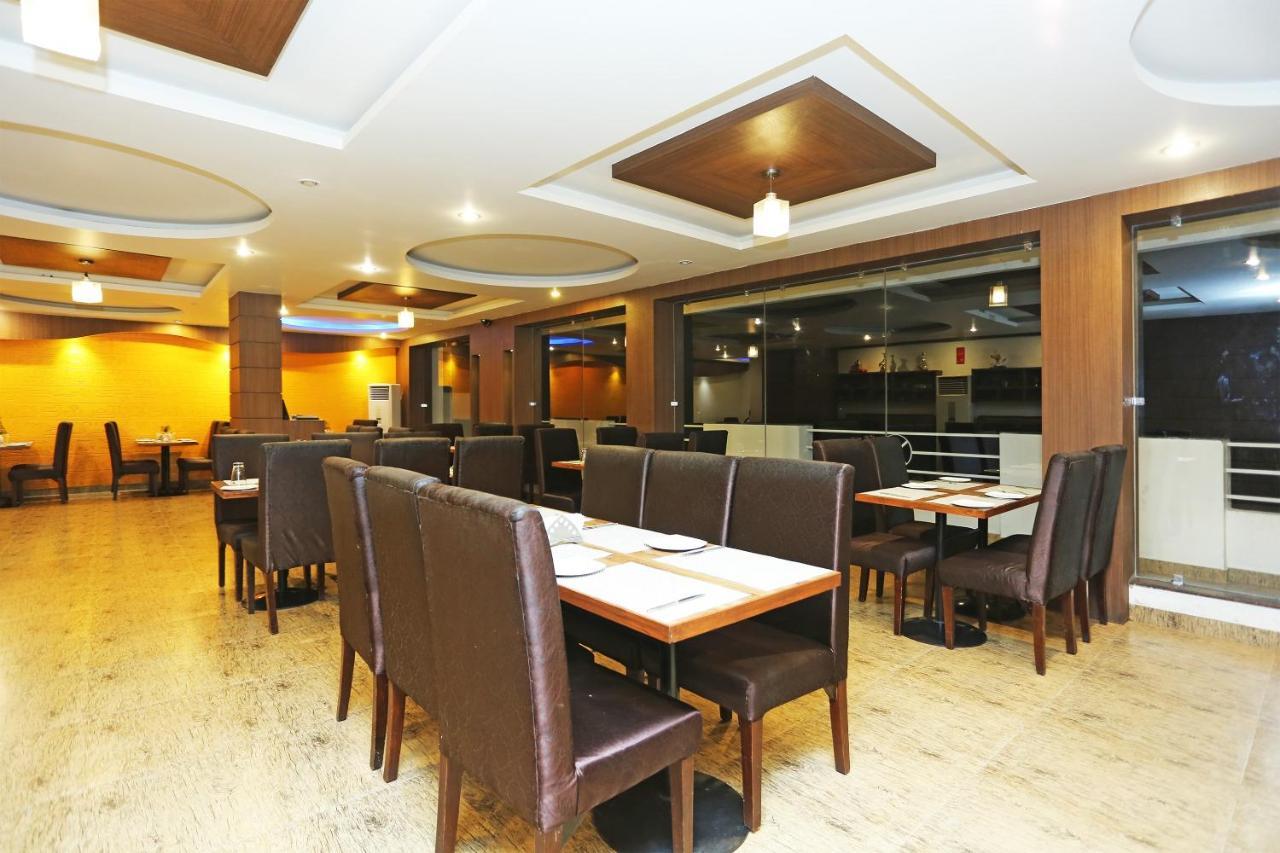 Capital O 3600 Hotel Royal Windsor Kathgodam ภายนอก รูปภาพ